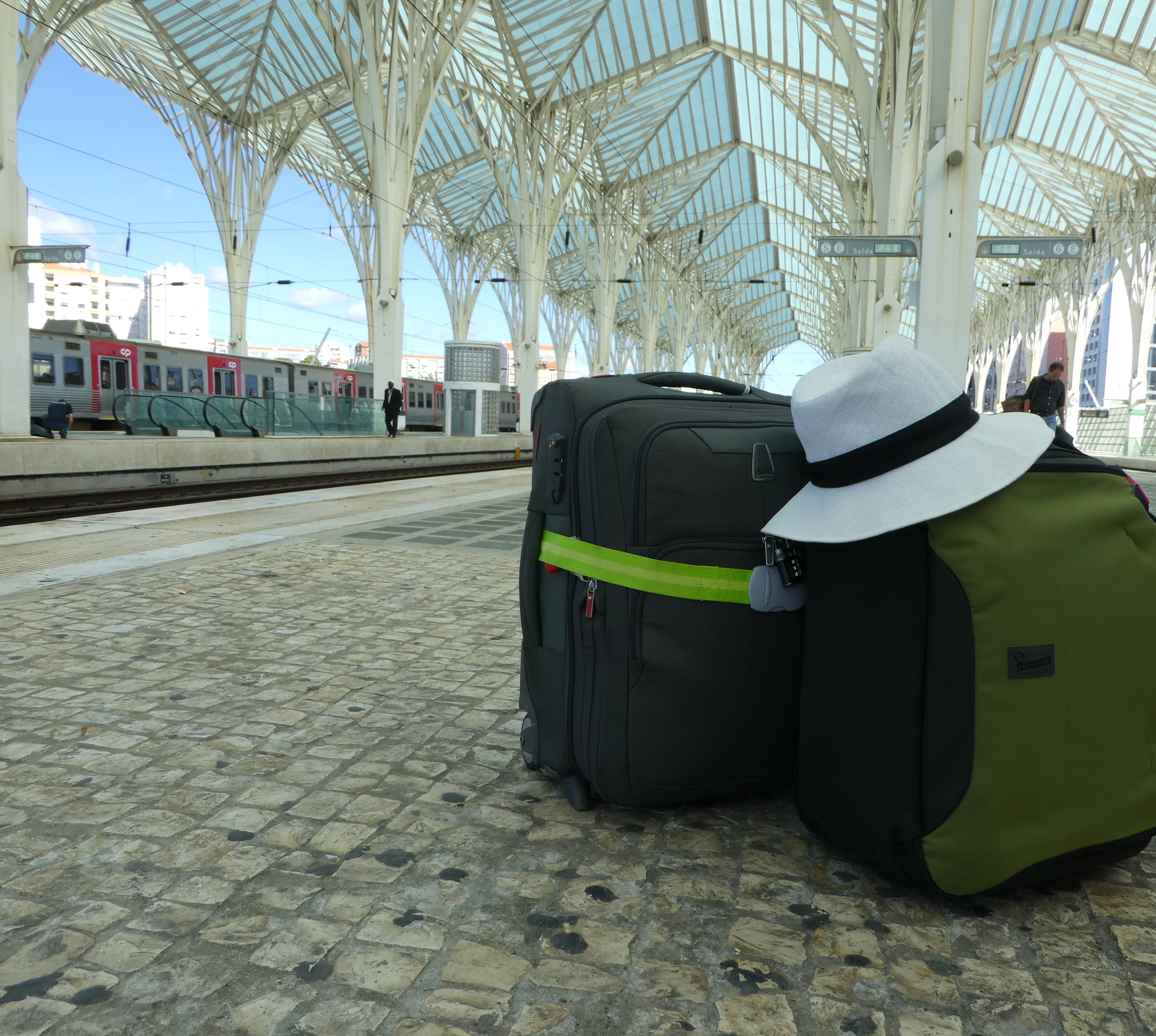 Lisbon station - travelling light